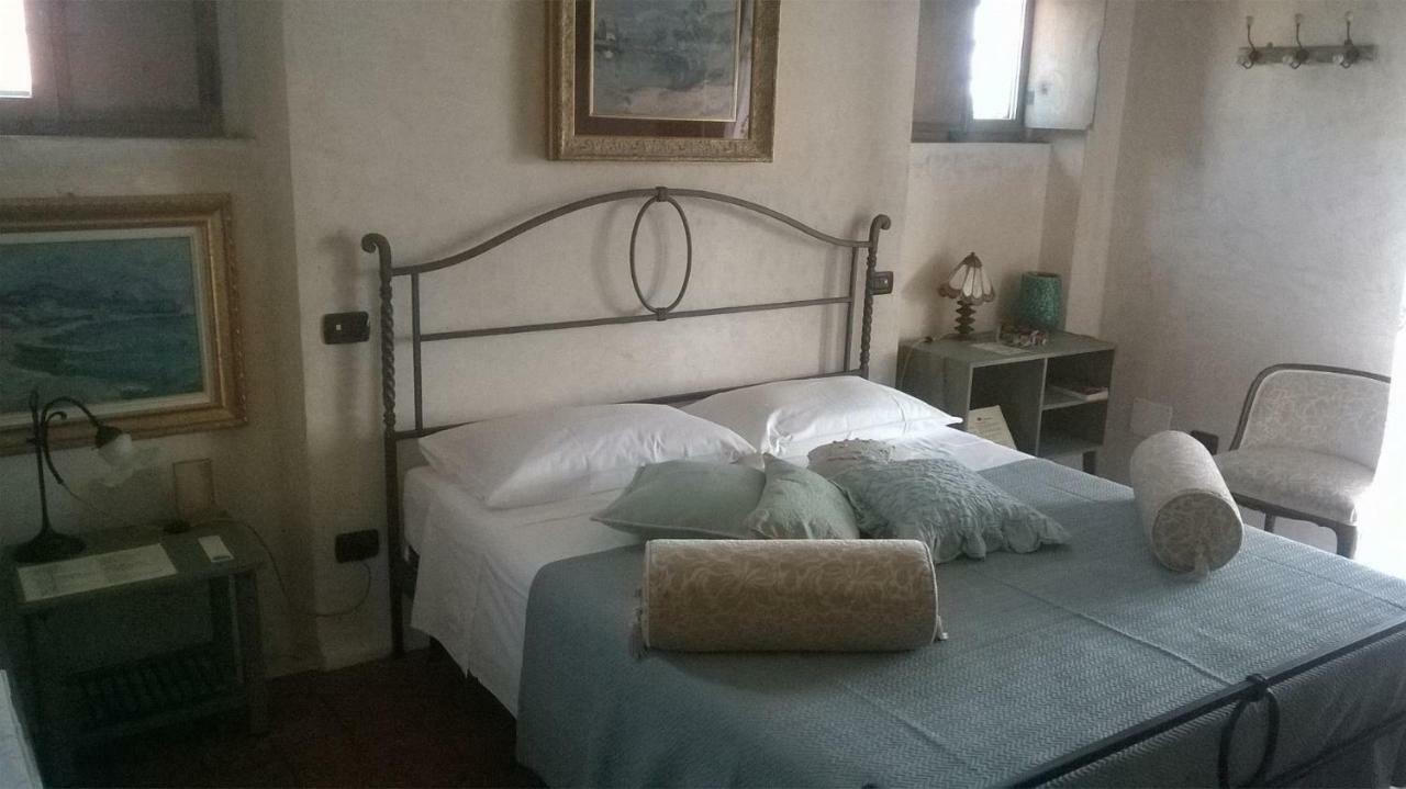 Bed And Breakfast Posserle Padenghe sul Garda Buitenkant foto
